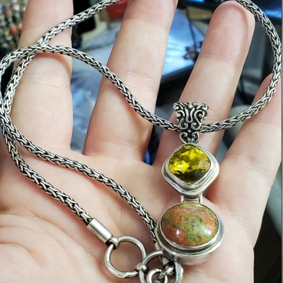 Sterling silver unakite byzantine necklace! The necklace measures about 16 inche